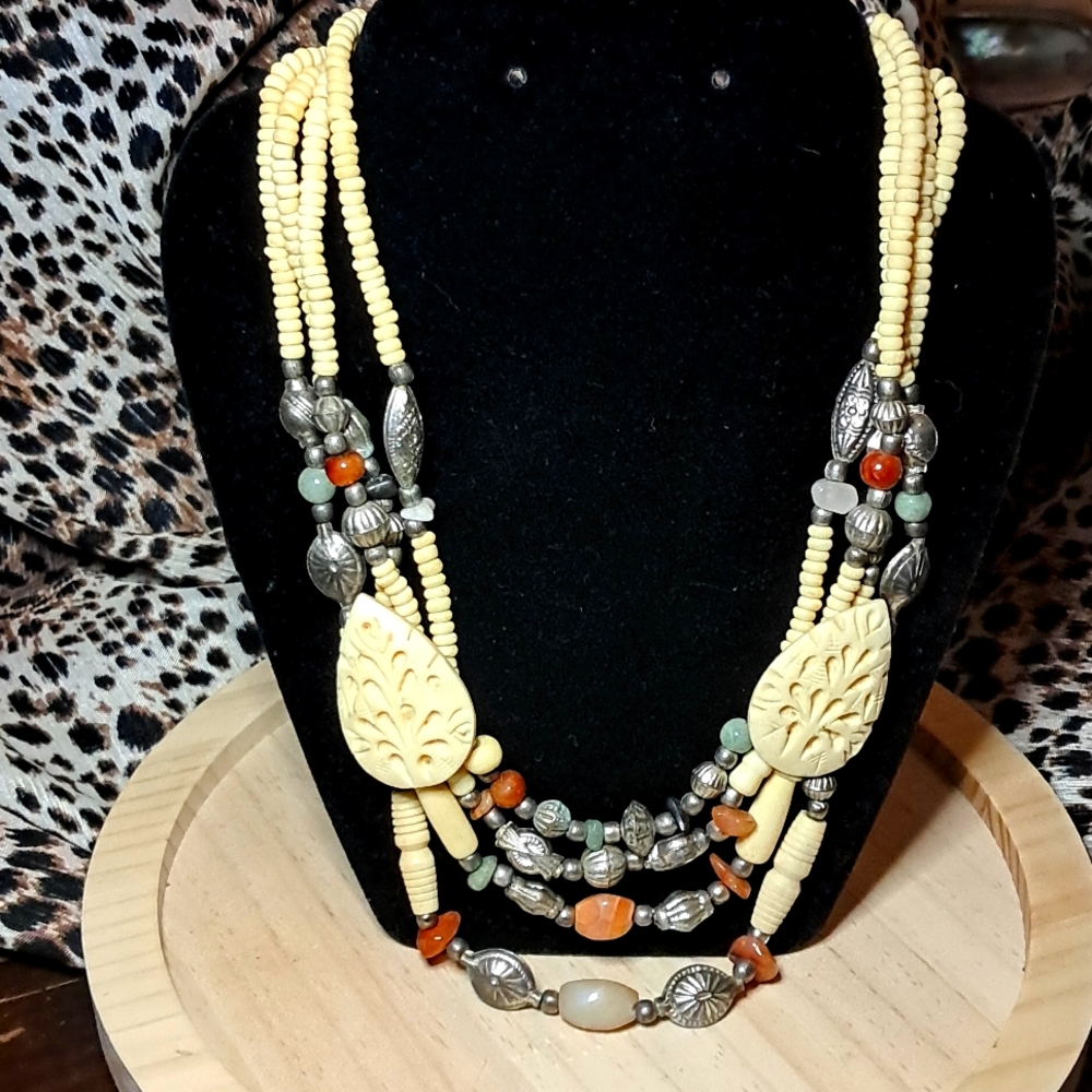 Vintage Beaded Necklace